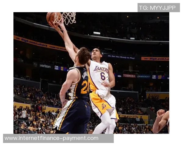 骑士与湖人精彩对决直播间全程回顾与精彩瞬间分享